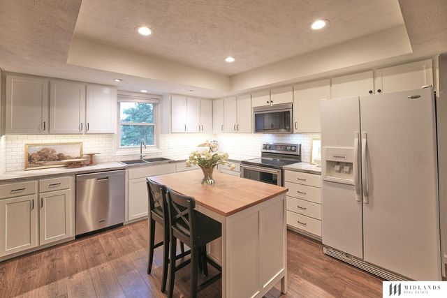 3505 Leawood Drive, Bellevue, NE 68123
