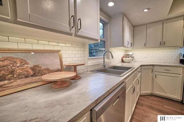 3505 Leawood Drive, Bellevue, NE 68123