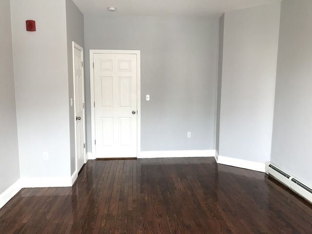 107 Chelsea St 2, Boston, MA 02128