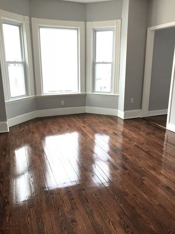 107 Chelsea St 2, Boston, MA 02128