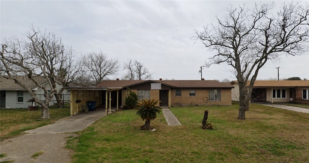 2492 Avenue C, Ingleside, TX 78362 — exterior