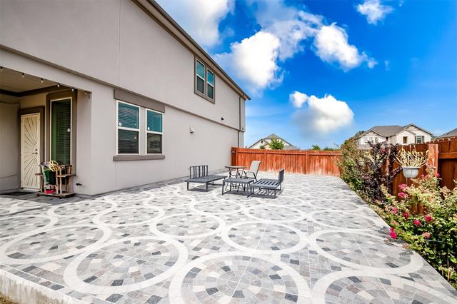 508 Middle Brook DR, Leander, TX 78641