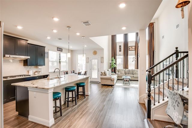 508 Middle Brook DR, Leander, TX 78641