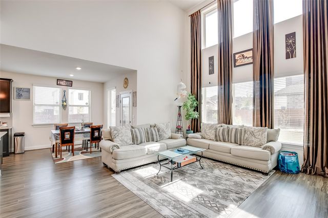 508 Middle Brook DR, Leander, TX 78641