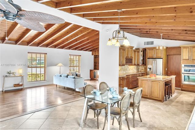 3437 Buchanan St, Hollywood, FL 33021