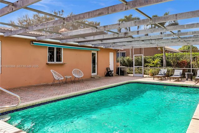 3437 Buchanan St, Hollywood, FL 33021
