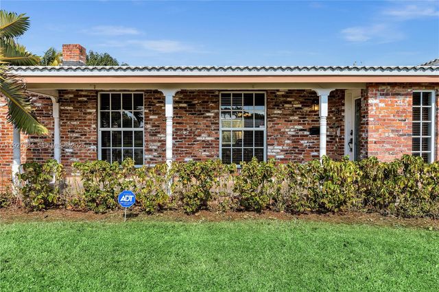 3437 Buchanan St, Hollywood, FL 33021