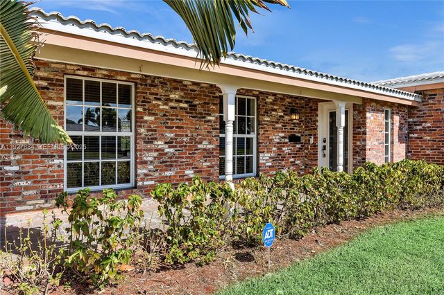 3437 Buchanan St, Hollywood, FL 33021