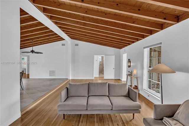 3437 Buchanan St, Hollywood, FL 33021