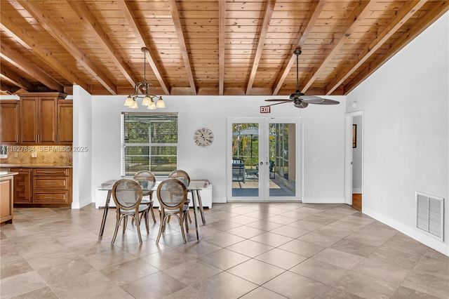 3437 Buchanan St, Hollywood, FL 33021