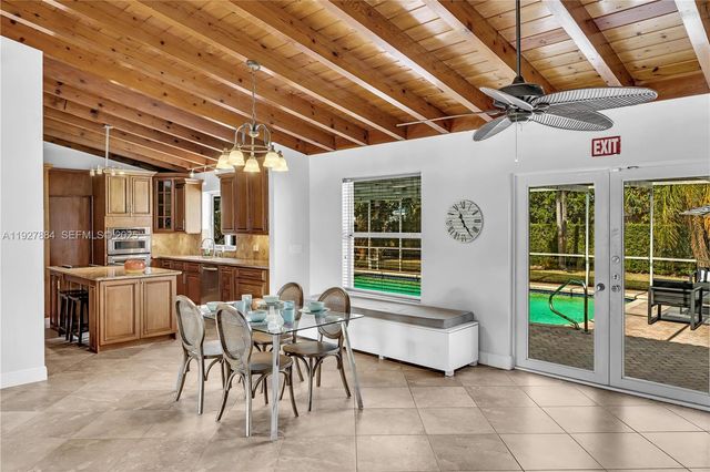 3437 Buchanan St, Hollywood, FL 33021