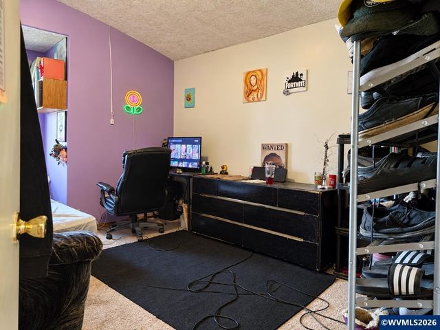 1100 SE Lincoln Ct, Aumsville, OR 97325
