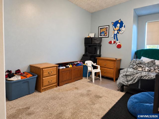 1100 SE Lincoln Ct, Aumsville, OR 97325
