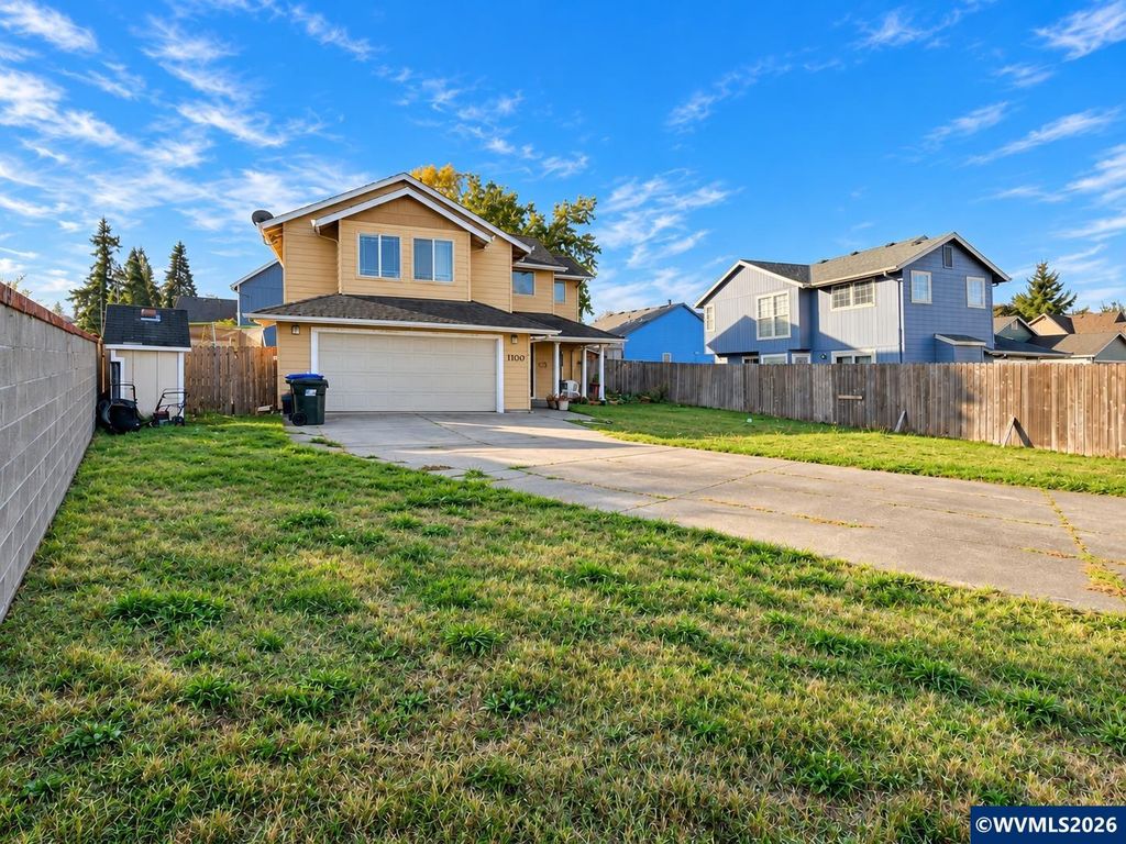 1100 SE Lincoln Ct, Aumsville, OR 97325