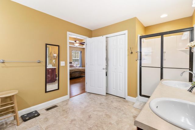 196 Thoroughbred Drive NW, Cleveland, TN 37312