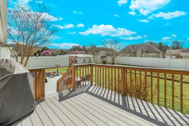 196 Thoroughbred Drive NW, Cleveland, TN 37312