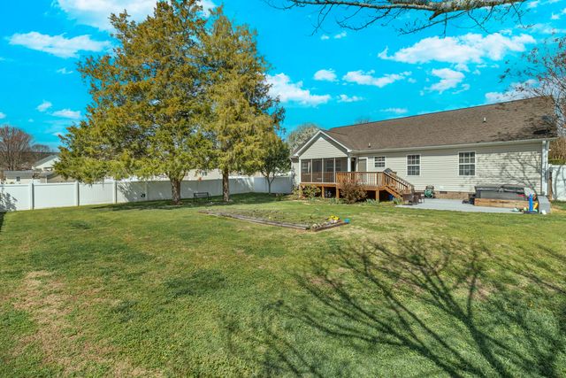 196 Thoroughbred Drive NW, Cleveland, TN 37312