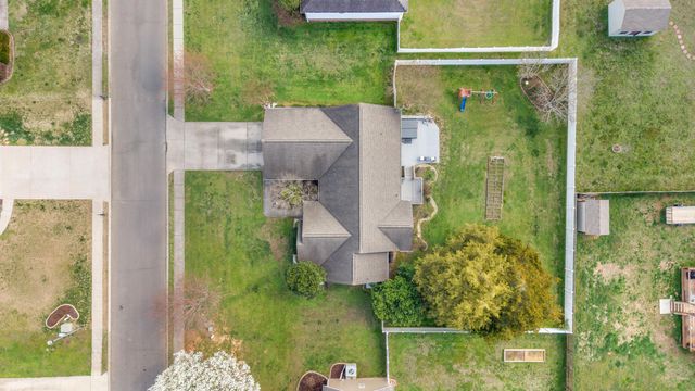 196 Thoroughbred Drive NW, Cleveland, TN 37312