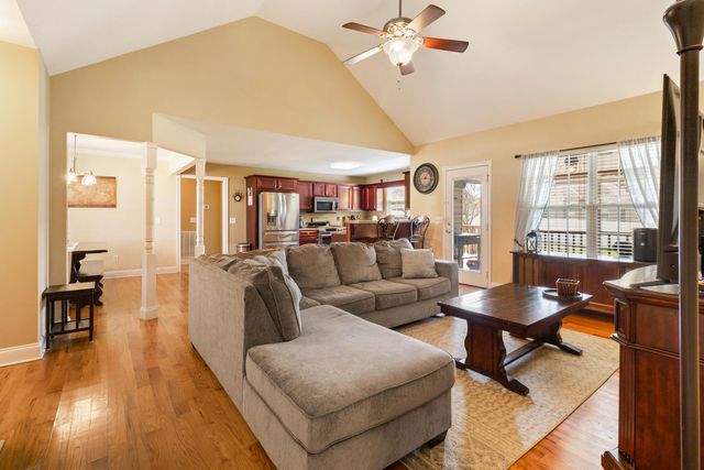 196 Thoroughbred Drive NW, Cleveland, TN 37312