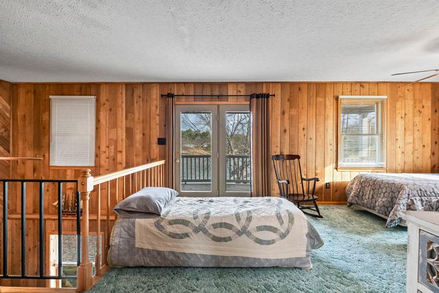 1392 Hermitage CIR, Huddleston, VA 24104