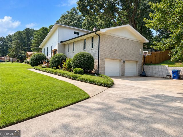 5070 SW Kerry Drive, Atlanta, GA 30331