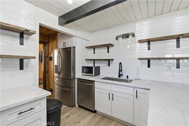 42672 Cougar Road, Big Bear Lake, CA 92315