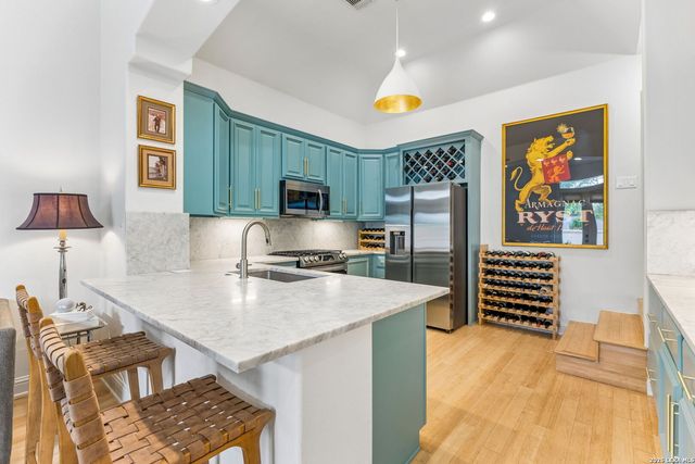 8127 N New Braunfels Ave Apt 701, San Antonio, TX 78209