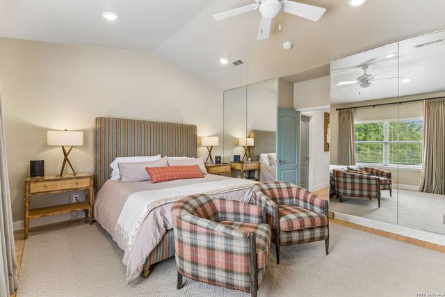 8127 N New Braunfels Ave Apt 701, San Antonio, TX 78209