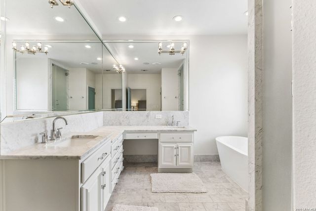 8127 N New Braunfels Ave Apt 701, San Antonio, TX 78209