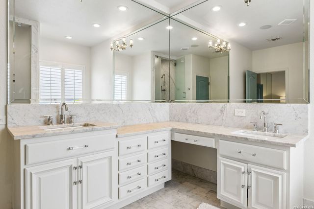 8127 N New Braunfels Ave Apt 701, San Antonio, TX 78209