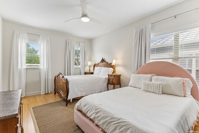 8127 N New Braunfels Ave Apt 701, San Antonio, TX 78209