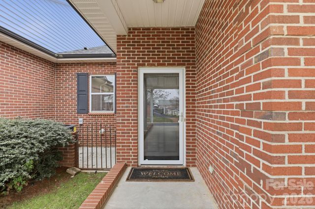 3900 Azalea Trail, Denver, NC 28037
