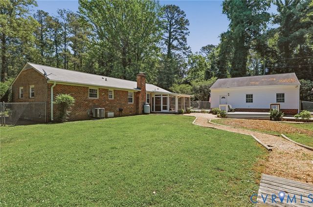 12205 Howards Mill Rd, Rockville, VA 23146