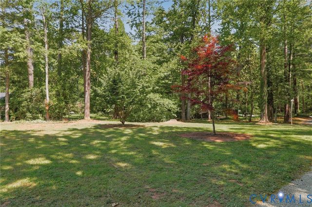 12205 Howards Mill Rd, Rockville, VA 23146