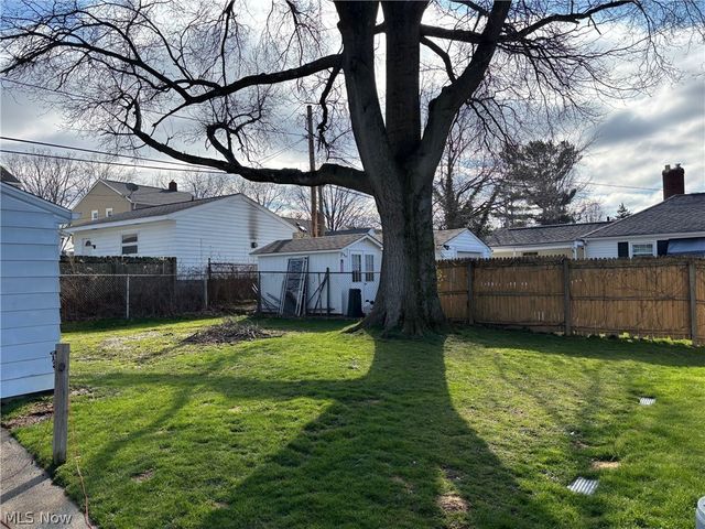 1920 Schiller Avenue, Cuyahoga Falls, OH 44223