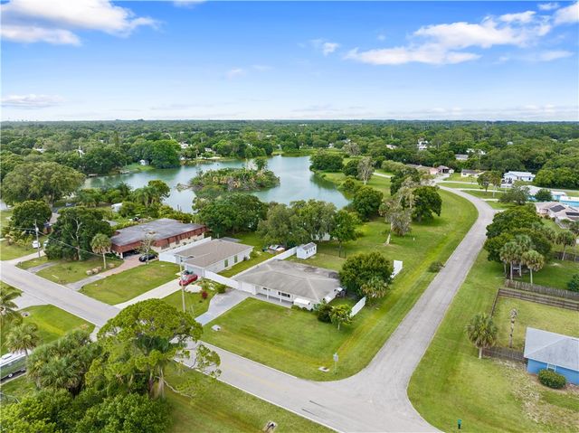 7907 Sebastian Road, Fort Pierce, FL 34951