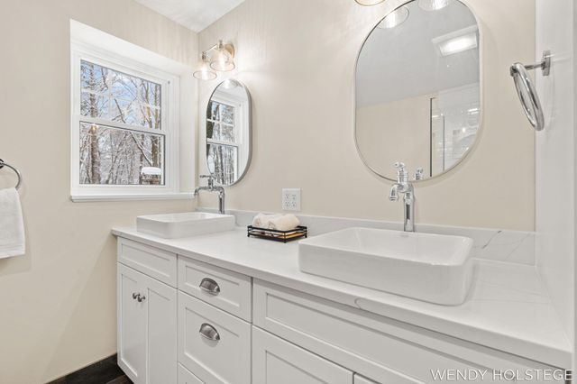 713 N Shore Drive, Park Twp, MI 49424