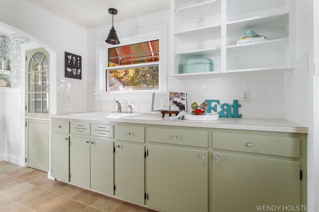 713 N Shore Drive, Park Twp, MI 49424