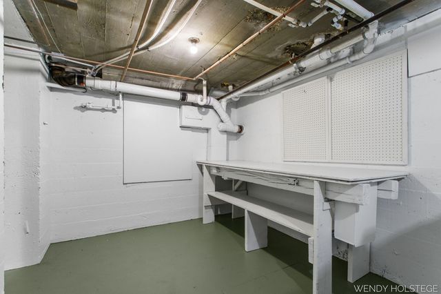 713 N Shore Drive, Park Twp, MI 49424