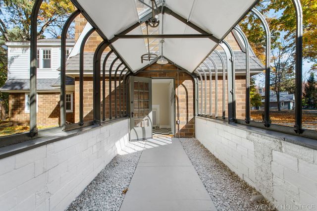 713 N Shore Drive, Park Twp, MI 49424