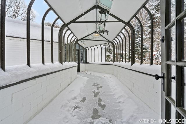 713 N Shore Drive, Park Twp, MI 49424