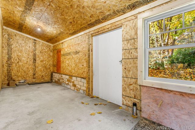 713 N Shore Drive, Park Twp, MI 49424