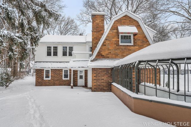 713 N Shore Drive, Park Twp, MI 49424