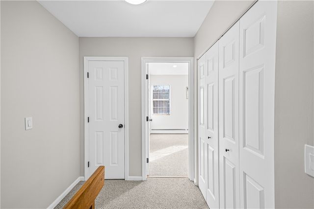 565 Quaker Lane 42, West Warwick, RI 02893