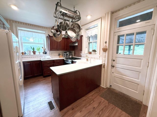 26 N 2ND ST, Highspire, PA 17034
