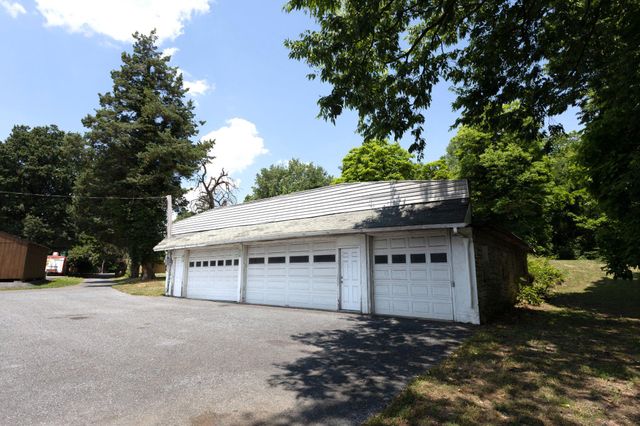 26 N 2ND ST, Highspire, PA 17034