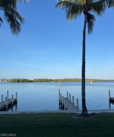 894 Buttonwood DR # 115, Fort Myers Beach, FL 33931