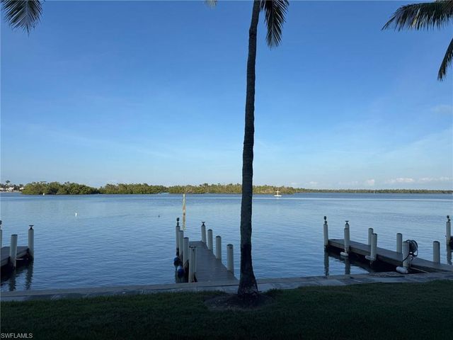 894 Buttonwood DR # 115, Fort Myers Beach, FL 33931