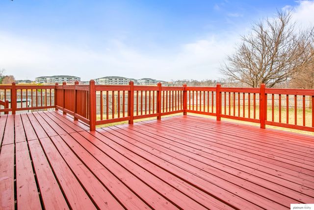 15324 Curtis Avenue, Omaha, NE 68116