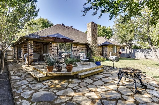 3821 Devonaire Drive, Fort Worth, TX 76008